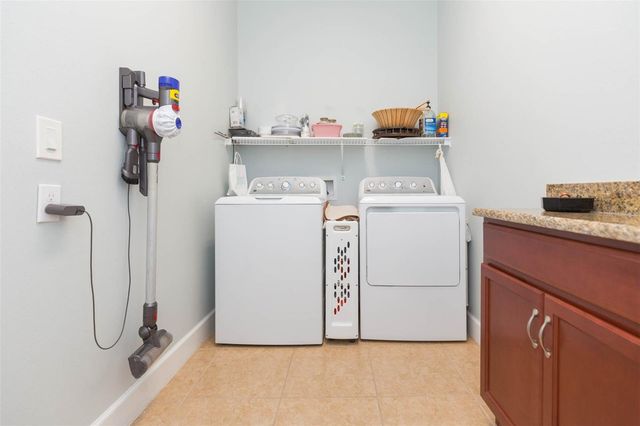 712 CHIPPER DRIVE, Sun City Center, FL 33573