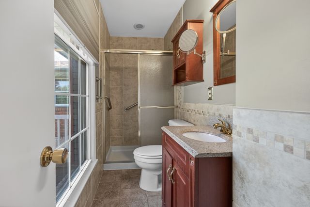1305 E Vernon Avenue, Normal, IL 61761