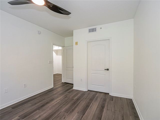 5090 FAIRWAYS Circle H206, Vero Beach, FL 32967