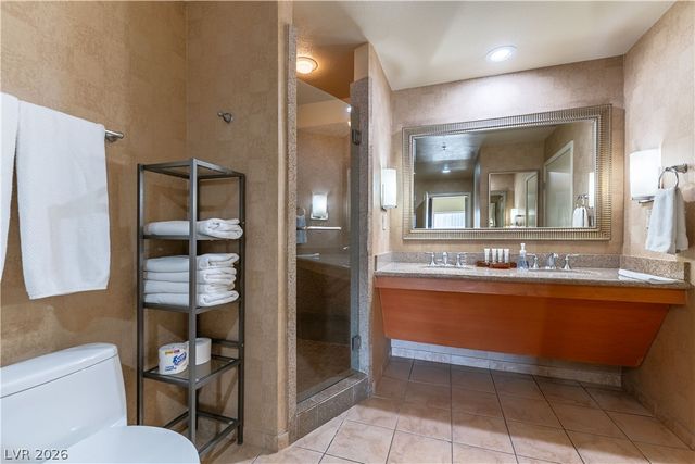 211 East Flamingo Road 702, Las Vegas, NV 89169