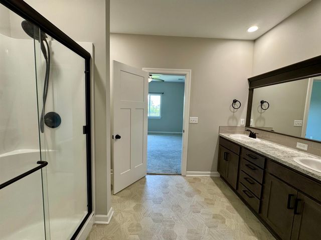 896 N Cloverleaf, Goddard, KS 67052