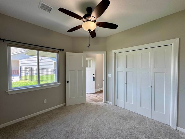 896 N Cloverleaf, Goddard, KS 67052