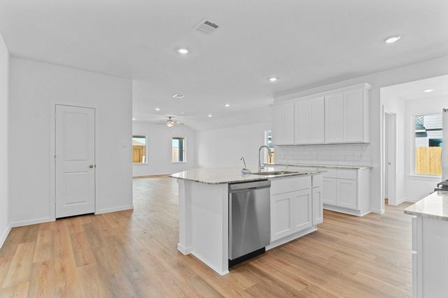 1419 Splashing Wave Drive, Iowa Colony, TX 77583