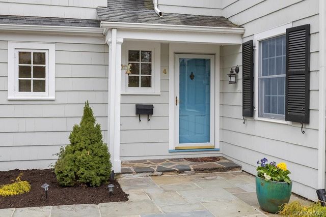 4 Greyrock Terrace, Irvington, NY 10533
