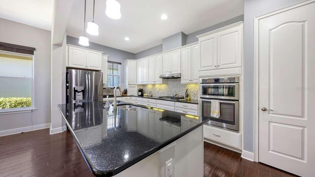 10310 EASTWOOD DRIVE, Bradenton, FL 34211