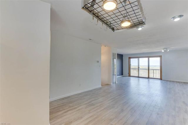 2100 E Ocean View Ave Apt 22, Norfolk, VA 23518