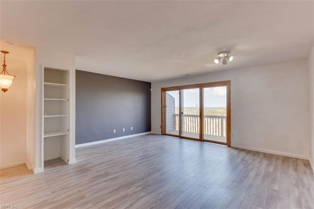 2100 E Ocean View Ave Apt 22, Norfolk, VA 23518