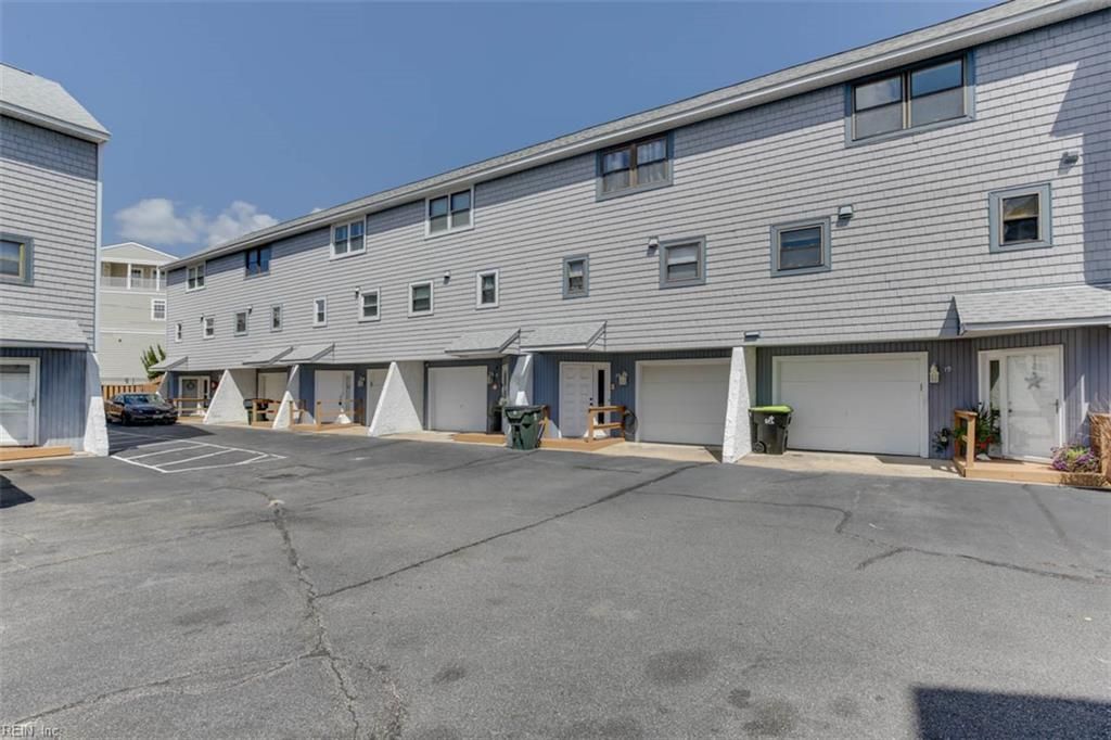 2100 E Ocean View Ave Apt 22, Norfolk, VA 23518