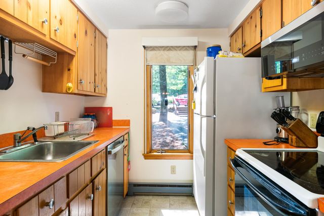 5 Bay Tree Lane, Grantham, NH 03753