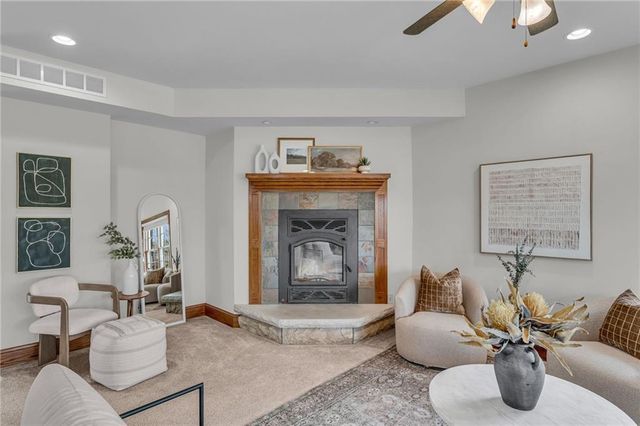 1548 N 800 Road, Baldwin City, KS 66006