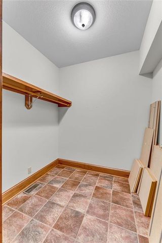 1548 N 800 Road, Baldwin City, KS 66006