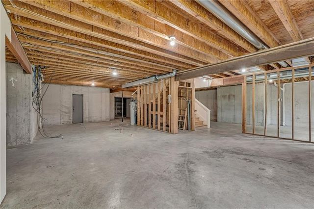 1548 N 800 Road, Baldwin City, KS 66006