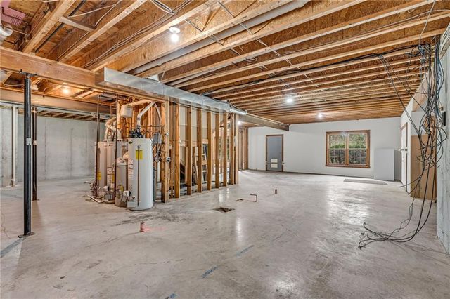 1548 N 800 Road, Baldwin City, KS 66006