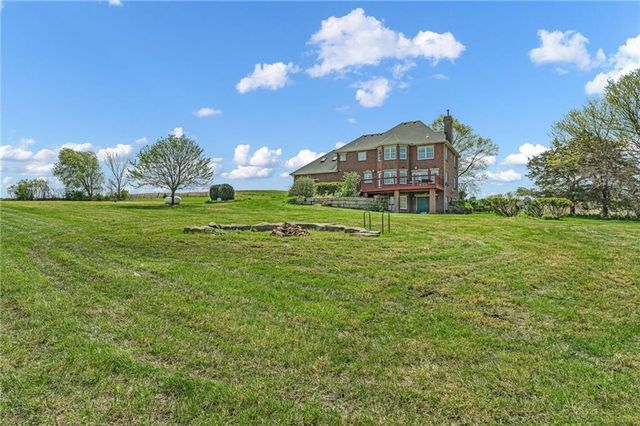 1548 N 800 Road, Baldwin City, KS 66006