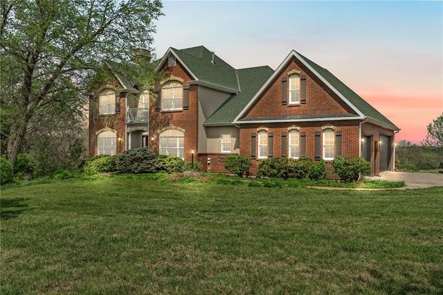 1548 N 800 Road, Baldwin City, KS 66006