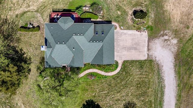 1548 N 800 Road, Baldwin City, KS 66006