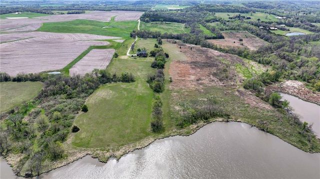 1548 N 800 Road, Baldwin City, KS 66006