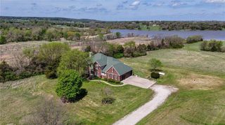 1548 N 800 Road, Baldwin City, KS 66006