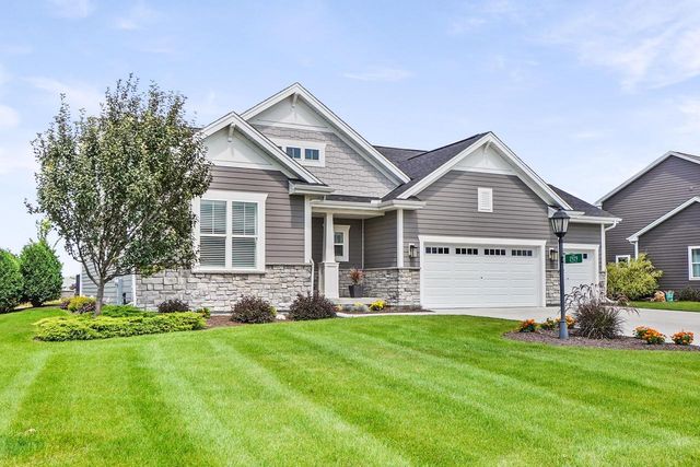2929 Mendota DRIVE, Oconomowoc, WI 53066