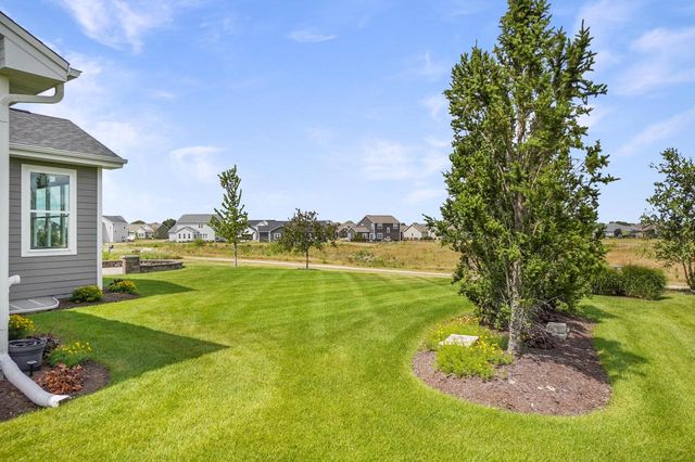 2929 Mendota DRIVE, Oconomowoc, WI 53066