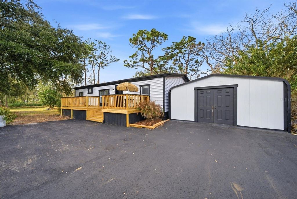 Image 2 of property listing at 17643 EVANS TRAIL, Orlando, FL 32833