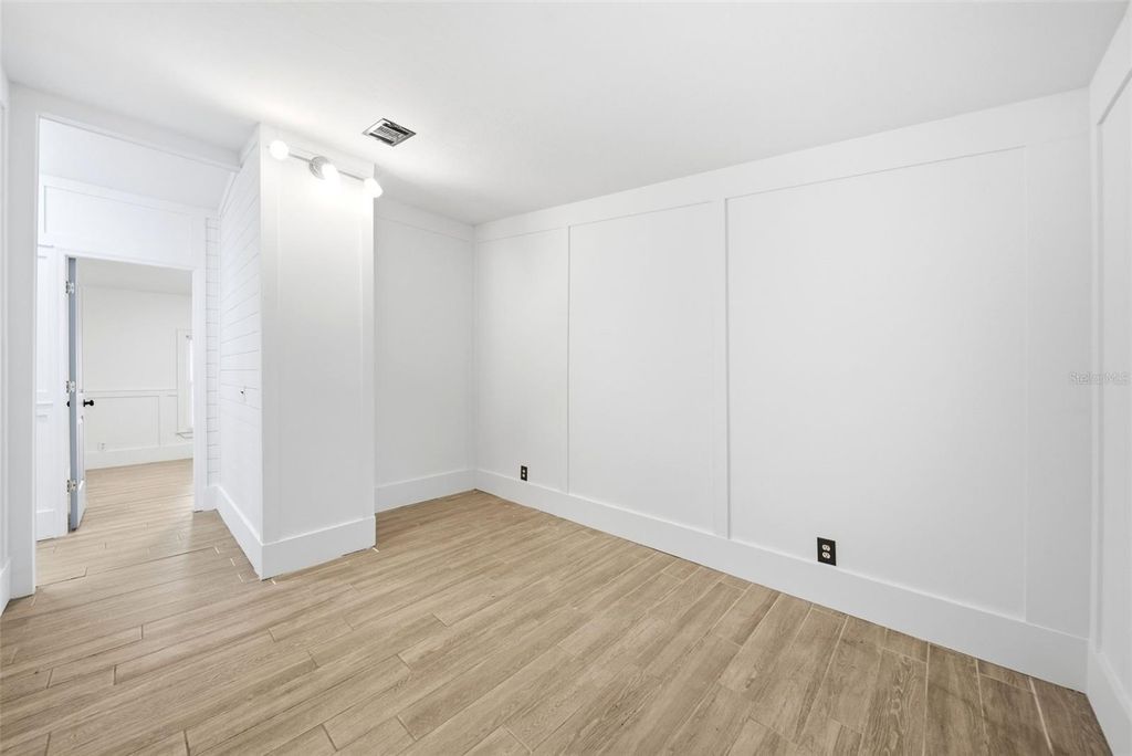 Image 14 of property listing at 17643 EVANS TRAIL, Orlando, FL 32833