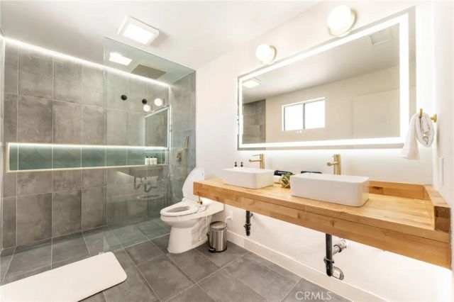 575 N Burton Way, Palm Springs, CA 92262