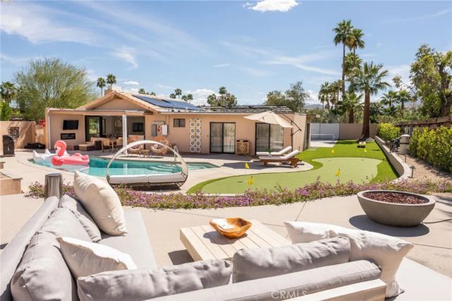 575 N Burton Way, Palm Springs, CA 92262