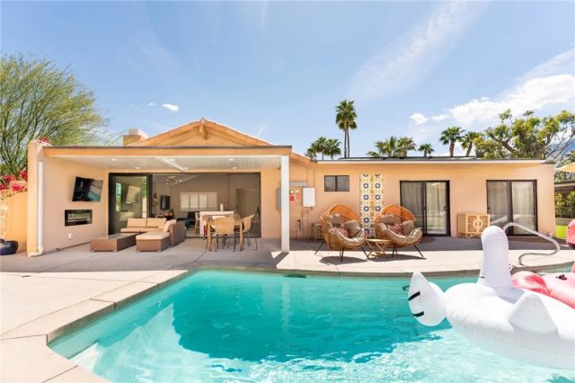 575 N Burton Way, Palm Springs, CA 92262