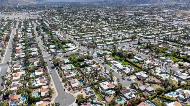 575 N Burton Way, Palm Springs, CA 92262