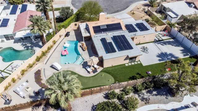 575 N Burton Way, Palm Springs, CA 92262