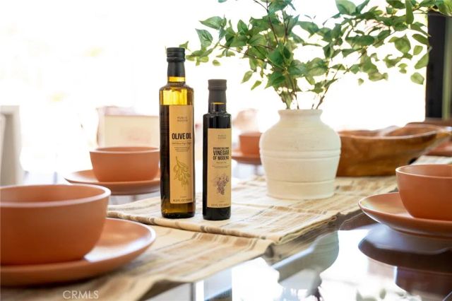 575 N Burton Way, Palm Springs, CA 92262