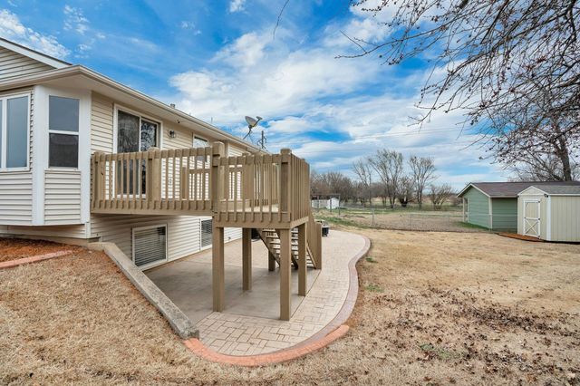 2504 N Mainsgate, Augusta, KS 67010