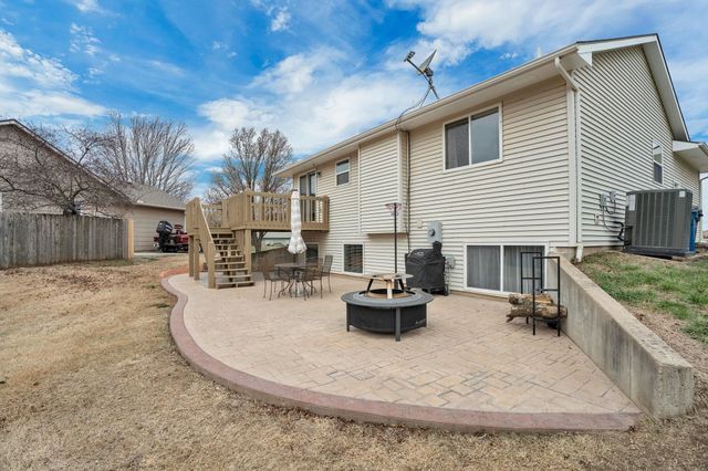 2504 N Mainsgate, Augusta, KS 67010