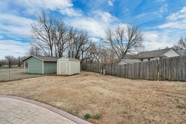 2504 N Mainsgate, Augusta, KS 67010