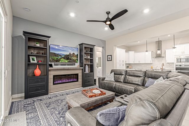 4134 E DAWSON Drive, Chandler, AZ 85249