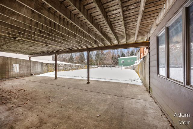 945 60th Street, Wyoming, MI 49509