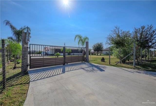 16319 Eagle Pass Street, Edinburg, TX 78542