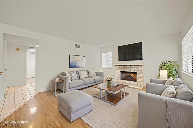 9721 Cascade Falls Avenue, Las Vegas, NV 89117