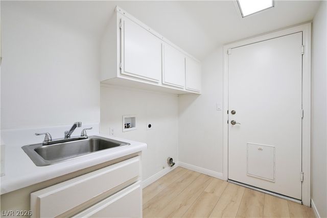 9721 Cascade Falls Avenue, Las Vegas, NV 89117