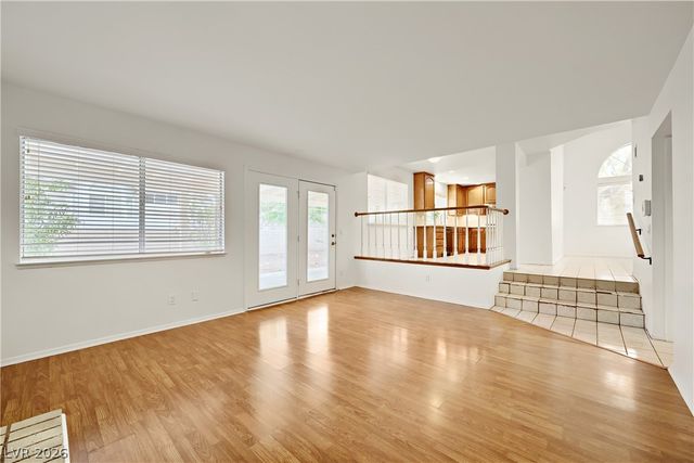 9721 Cascade Falls Avenue, Las Vegas, NV 89117