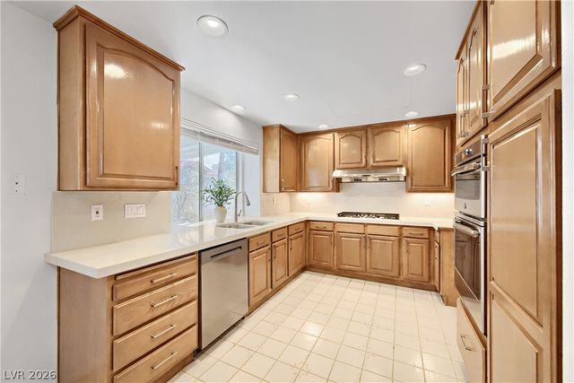 9721 Cascade Falls Avenue, Las Vegas, NV 89117