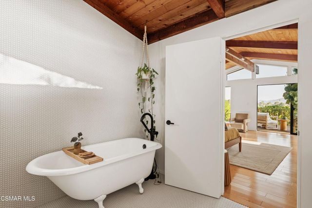 22910 Portage Circle Drive, Topanga, CA 90290