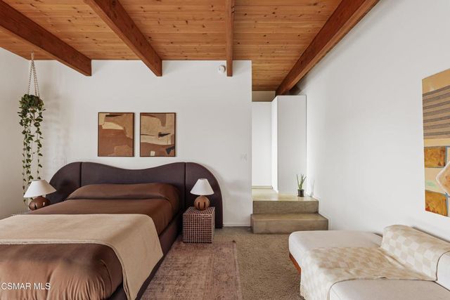 22910 Portage Circle Drive, Topanga, CA 90290