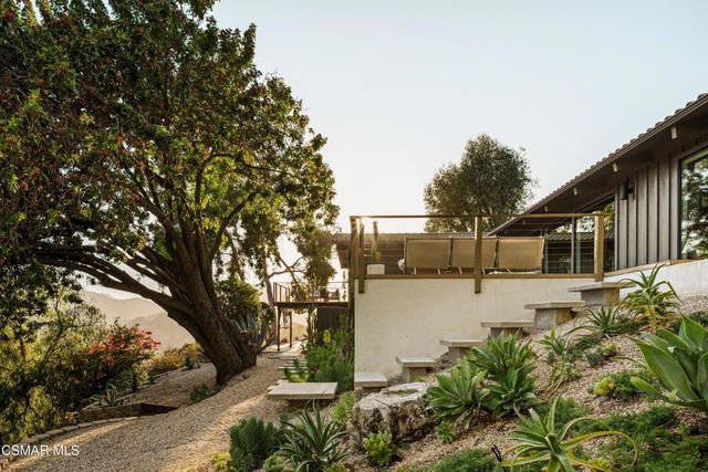 22910 Portage Circle Drive, Topanga, CA 90290