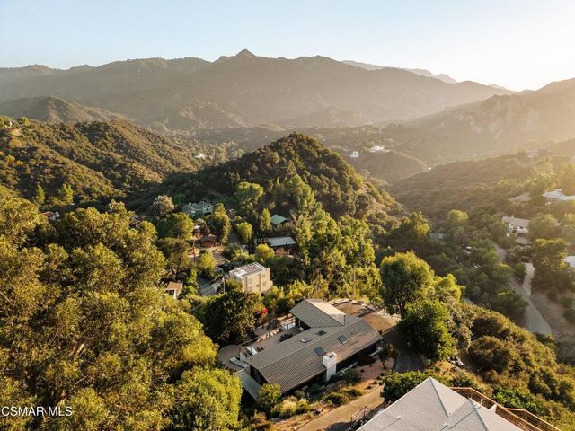 22910 Portage Circle Drive, Topanga, CA 90290