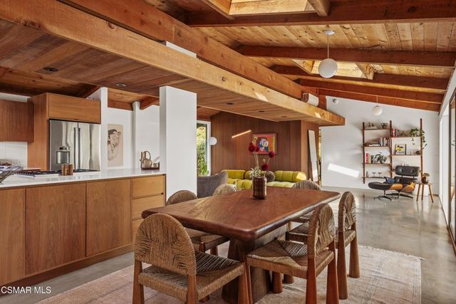22910 Portage Circle Drive, Topanga, CA 90290