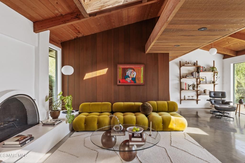 22910 Portage Circle Drive, Topanga, CA 90290