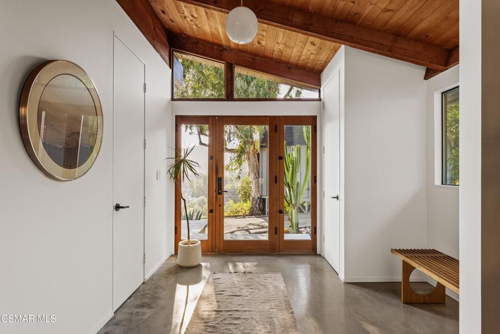 22910 Portage Circle Drive, Topanga, CA 90290 — photo 2