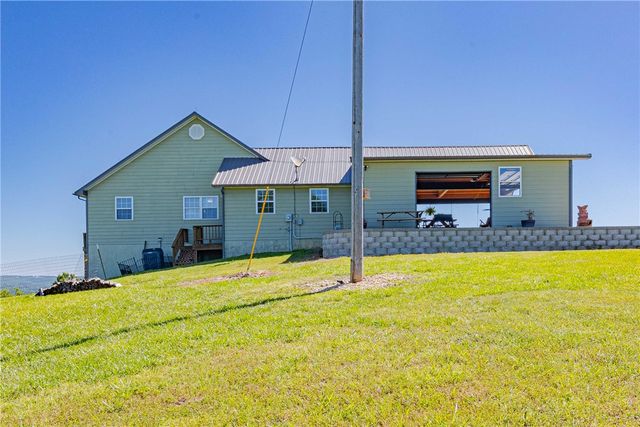 937 Marion County 4018, Yellville, AR 72687